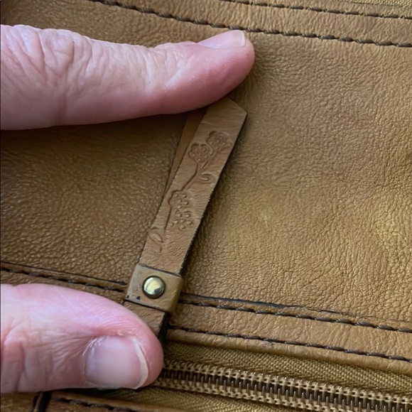 Fossil Tan Leather Crossbody Bag with Adjustable Strap - Picture 8 of 13